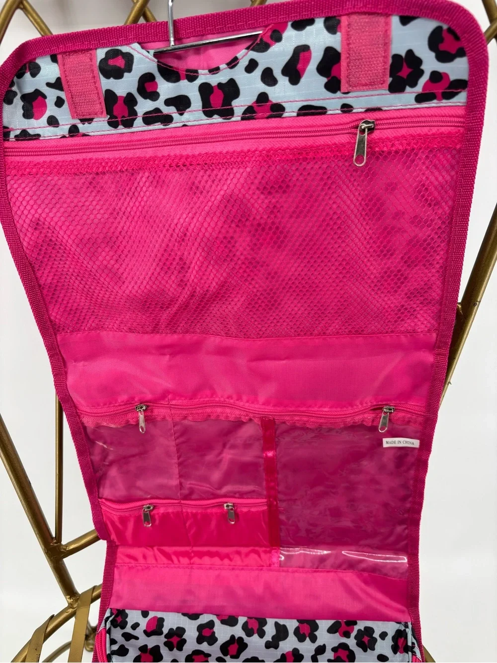 NWT Hot Pink Leopard Travel Organizer. Great gift. Adorable with Monogram. Light